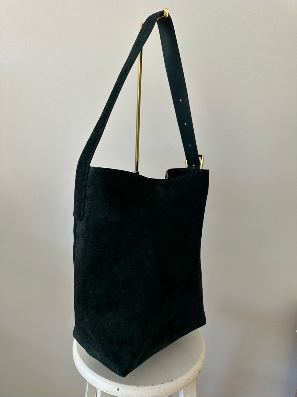 Madewell Essential Bucket shoulder bag - forest suede